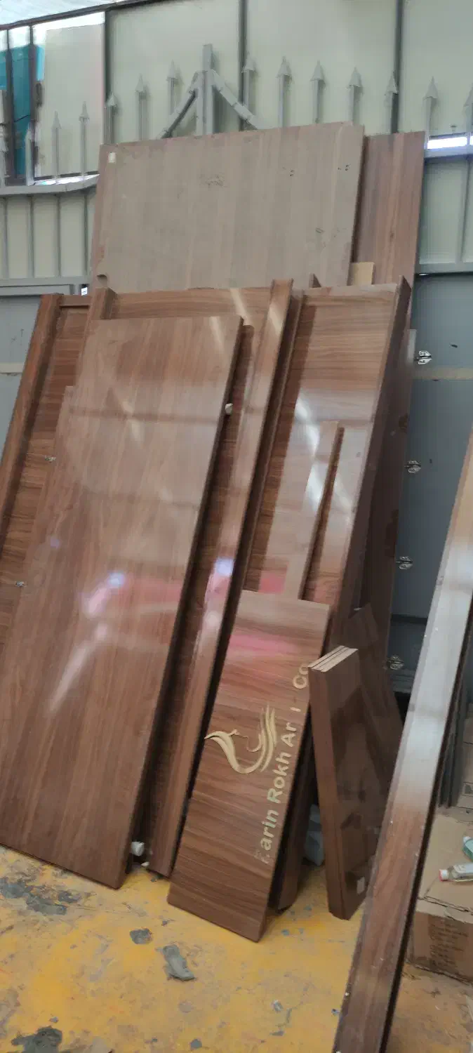 فروش قفسه مبل اداری میز تعدادی نئوپان قیمت توافقی|دفتر کار|اصفهان, ملکشهر|دیوار