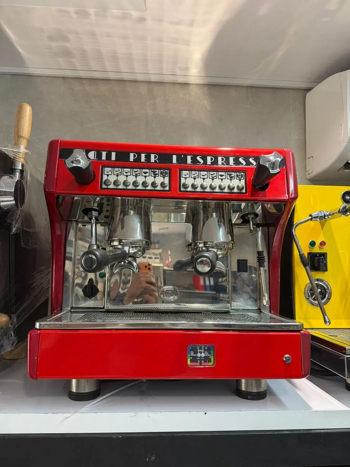 اسپرسوساز بروجنتی سه گروپ|کافیشاپ و رستوران|خرمآباد, |دیوار