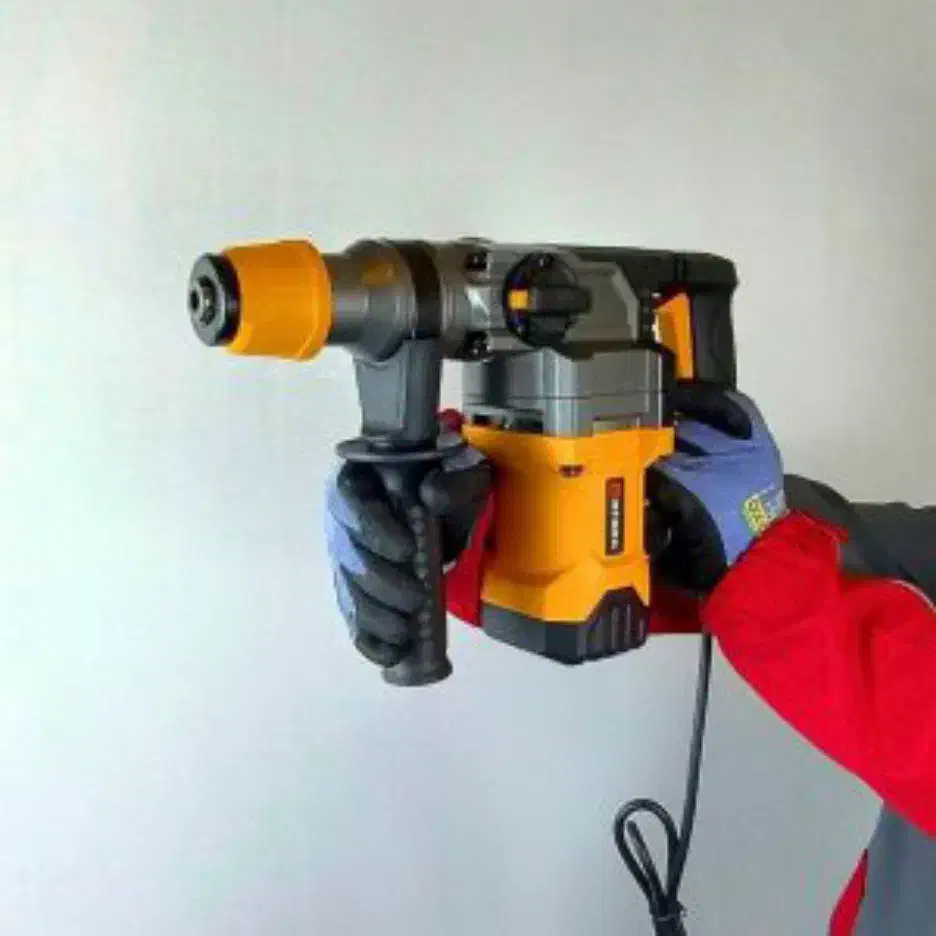 دریل هیلتی 5 کیلویی/بتن کن 2 کاره/قوی/با لوازم|ابزارآلات|تهران, صادقیه|دیوار