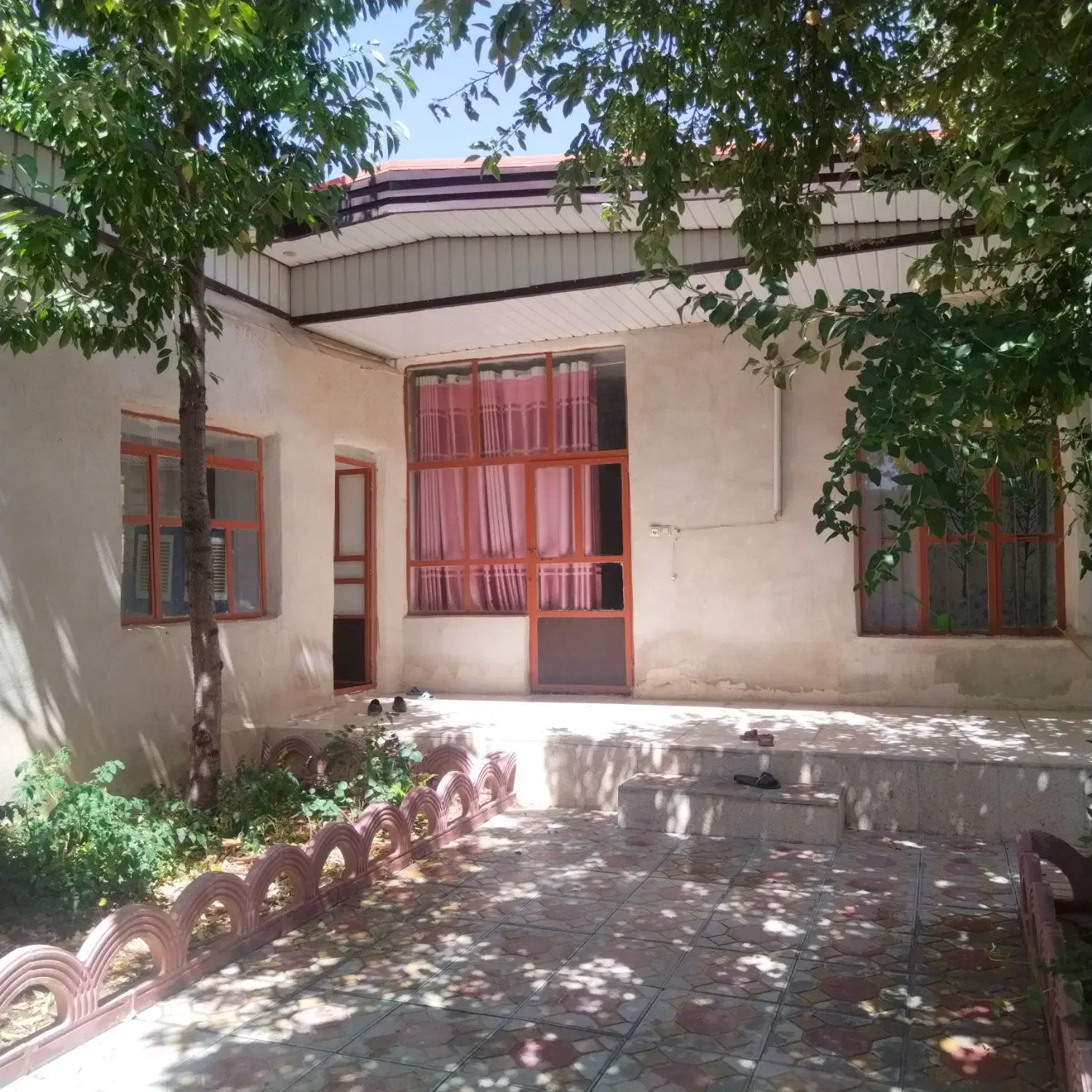 خانه درروستای حاجی پمق|فروش خانه و ویلا|دهگلان, |دیوار