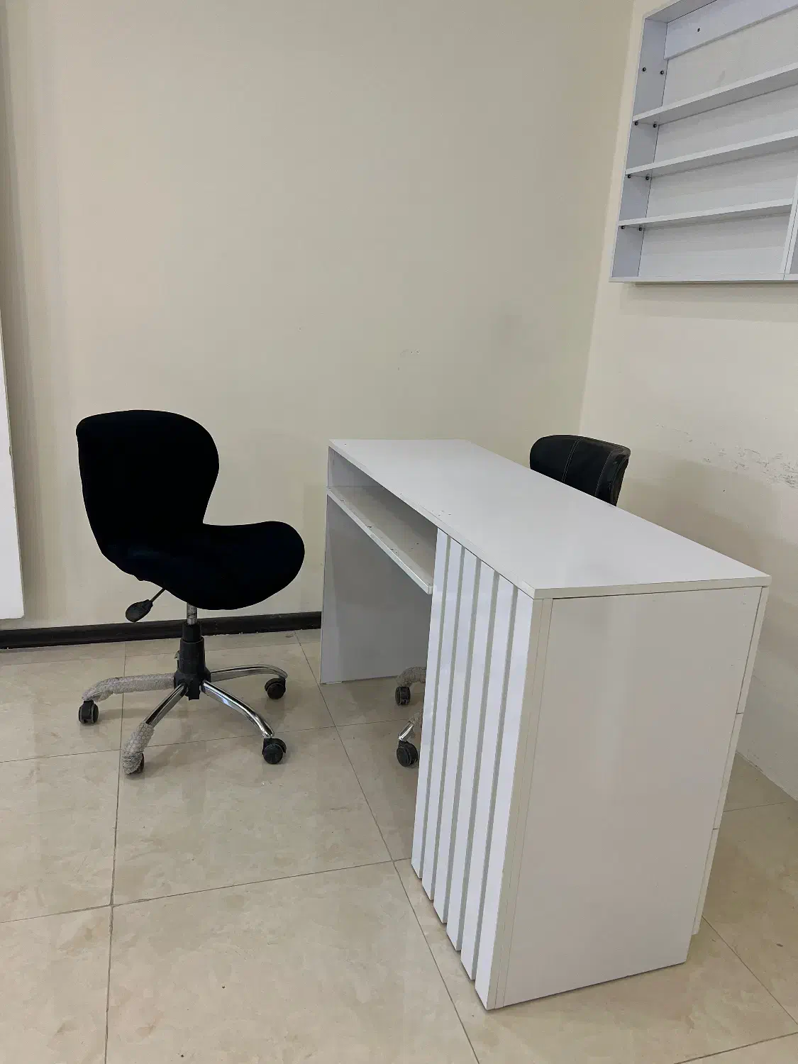 صندلی وتخت با قیمت مناسب به فروش داده میشود|صندلی و نیمکت|گرگان, |دیوار