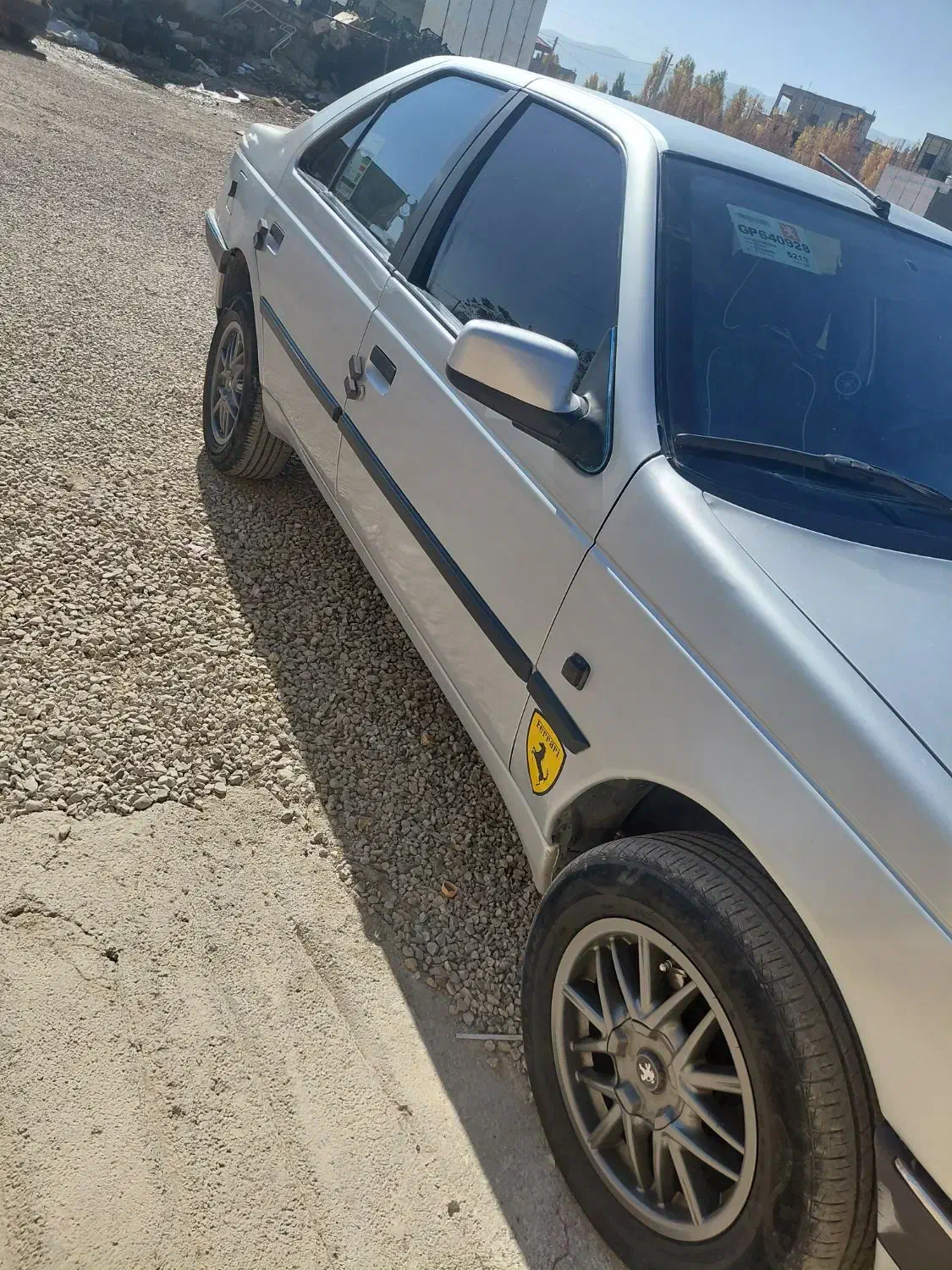 405 تمیز و کارمندی|خودرو سواری و وانت|شیراز, چوگیاه|دیوار