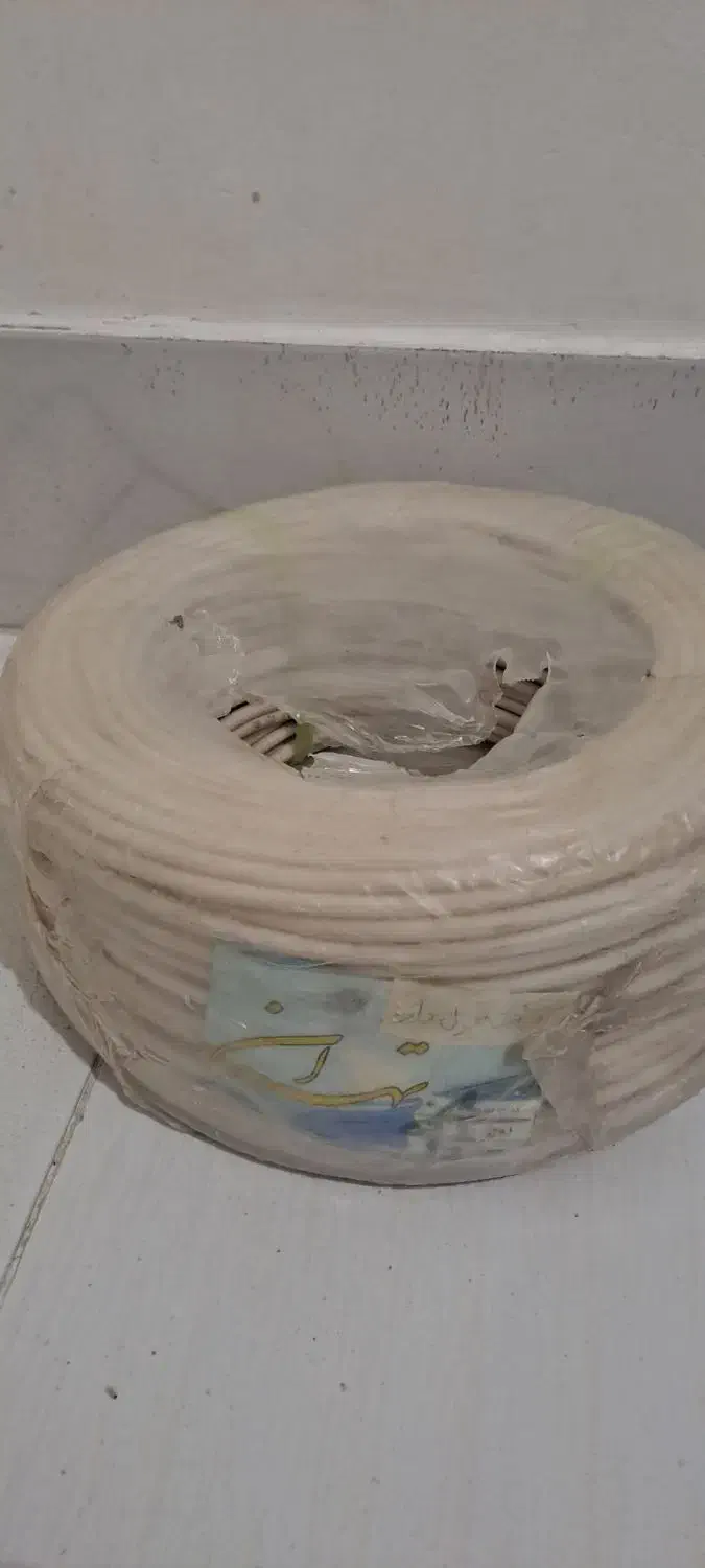 سیم برق کاوه تک و افشارنژاد|مصالح و تجهیزات ساختمان|قم, قلعه عموحسین|دیوار