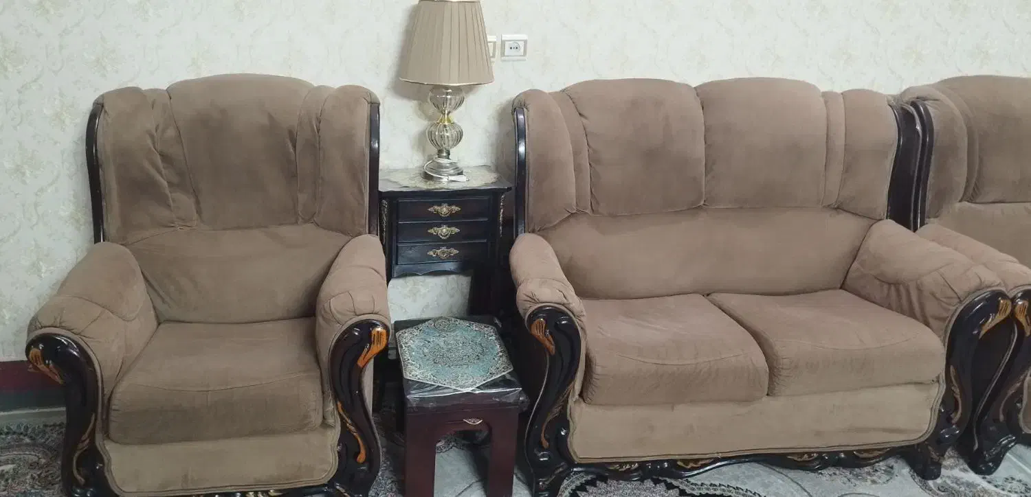 مبل راحتی|مبلمان خانگی و میز عسلی|رباط‌کریم, رباط‌کریم|دیوار