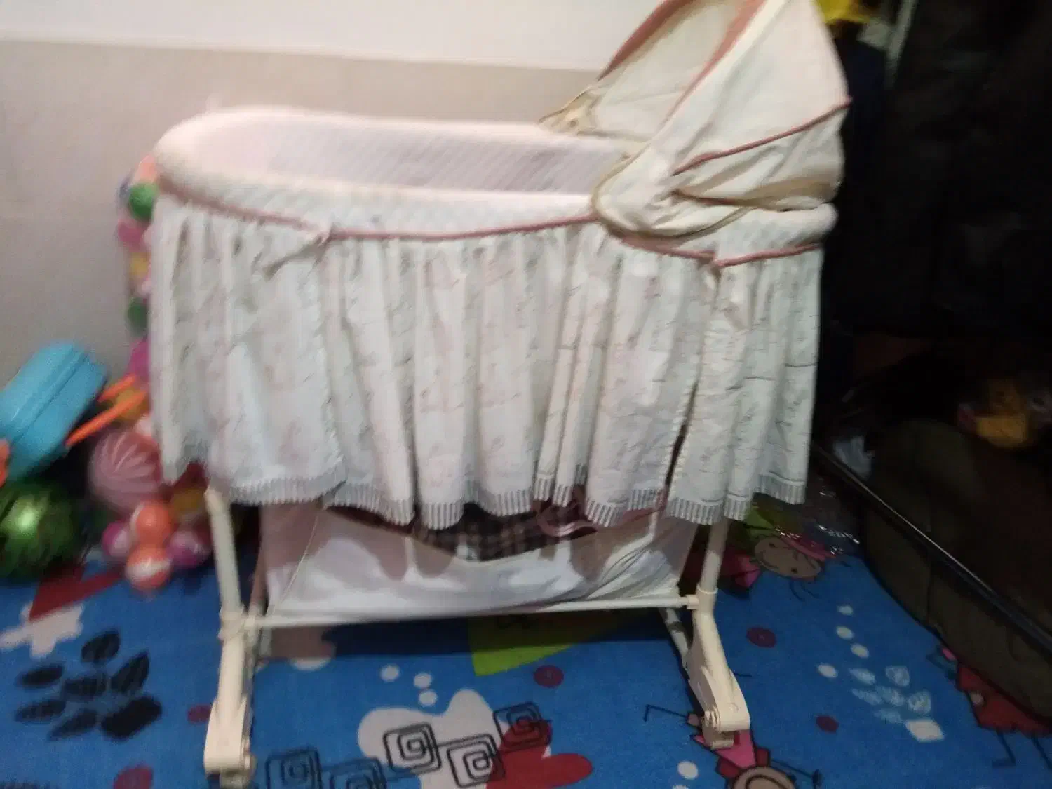 گهواره|اسباب و اثاث بچه|شیراز, شاهچراغ|دیوار