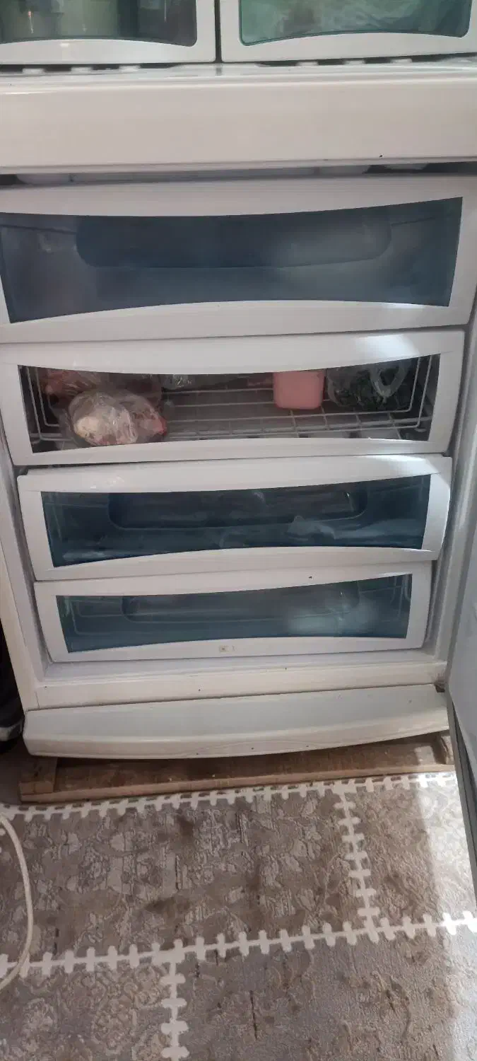 کار کرد ولی تمیز|یخچال و فریزر|هشتگرد, شهرک ولیعصر (مهستان)|دیوار