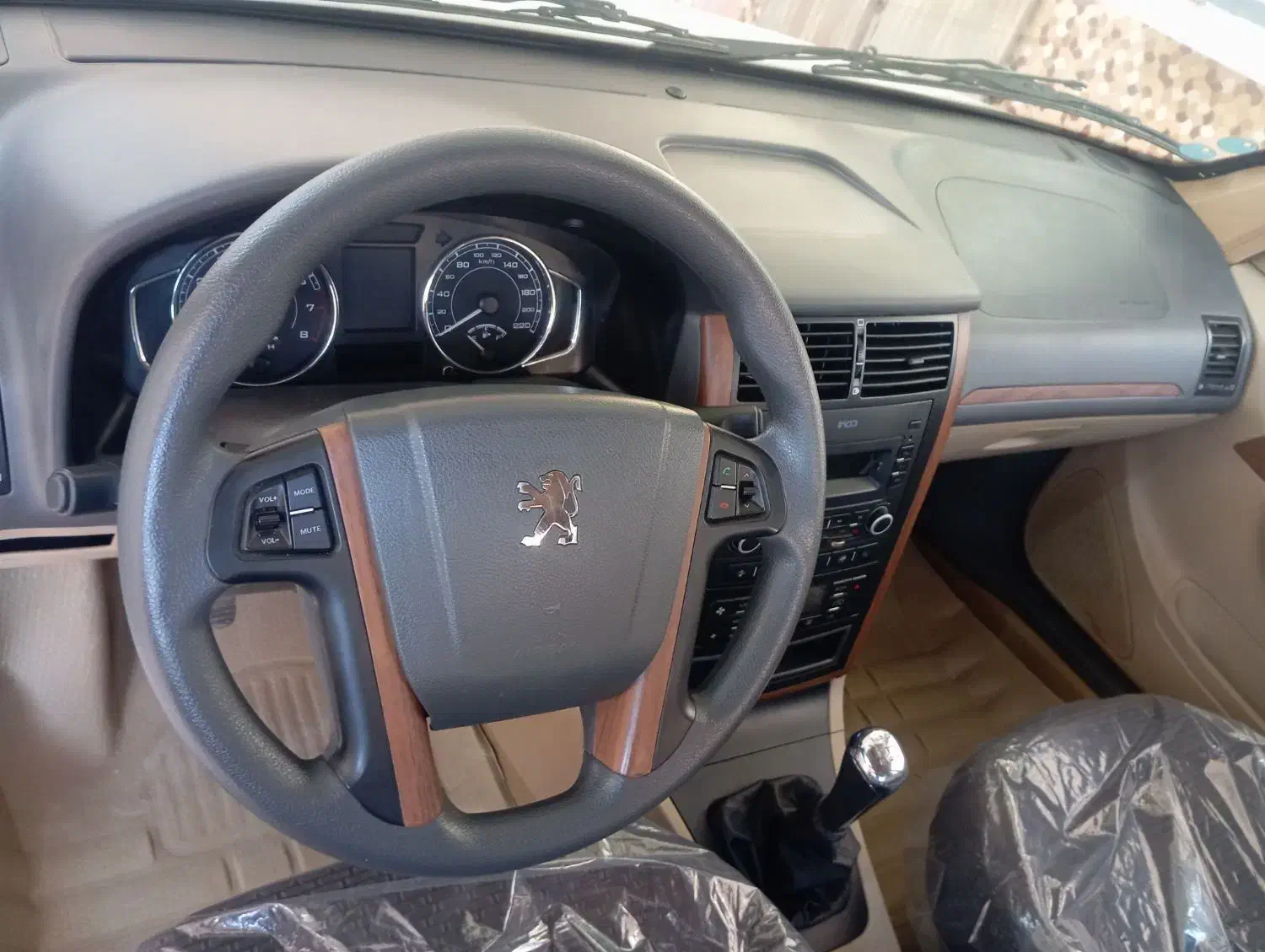 پارس سال 1402نیمه سفارشی|خودرو سواری و وانت|قشم, |دیوار