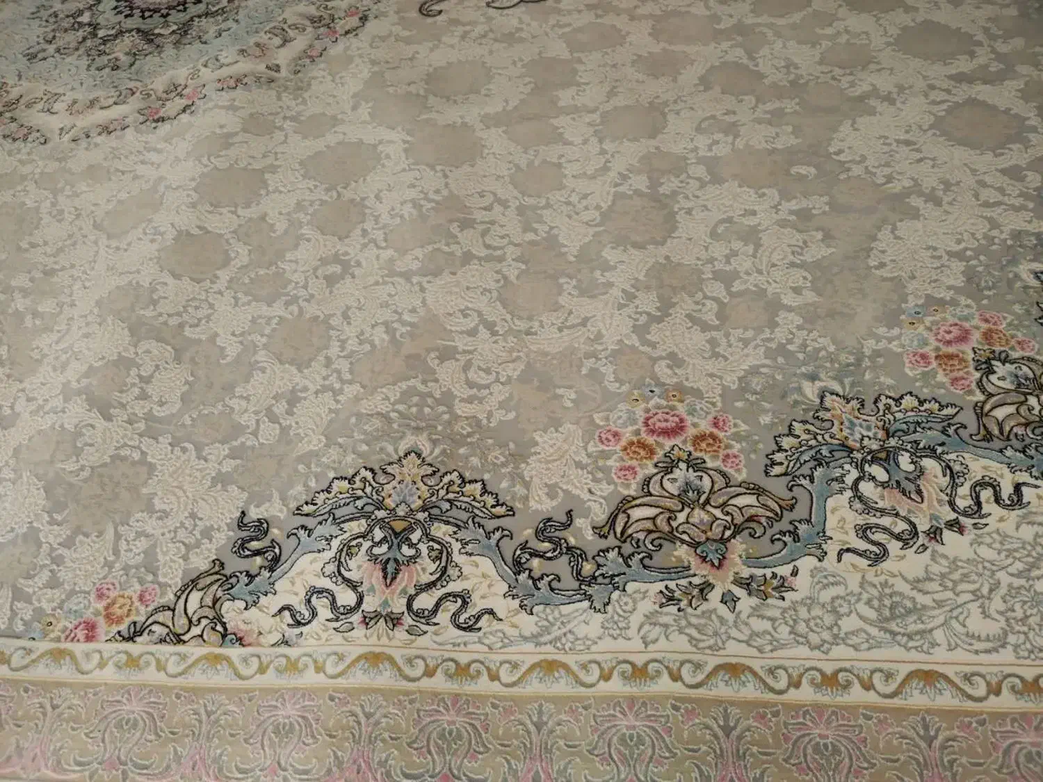 قالی 20متری|فرش|نجف‌آباد, شریعتی غربی|دیوار