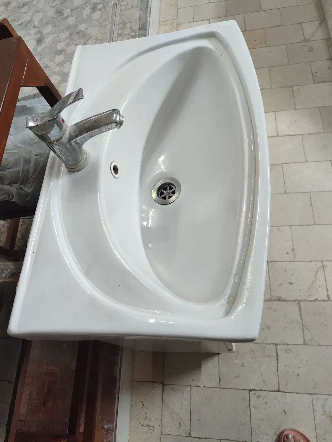 روشویی کابینت دار باشیر اهرمی سالم و تمیز|لوازم سرویس بهداشتی|ری, دولتآباد|دیوار