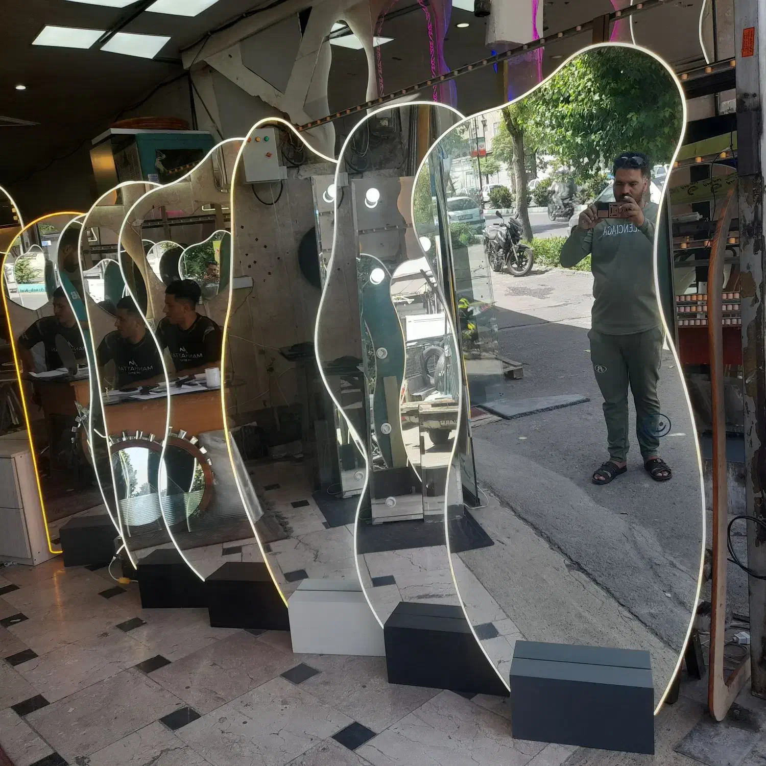 اینه قدی|آینه|بیرجند, |دیوار