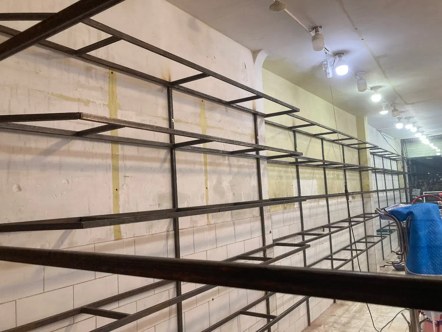 جوشکار درب پنجره و خورده کاری با قیمت توافقی|خدمات پیشه و مهارت|کرمان, |دیوار