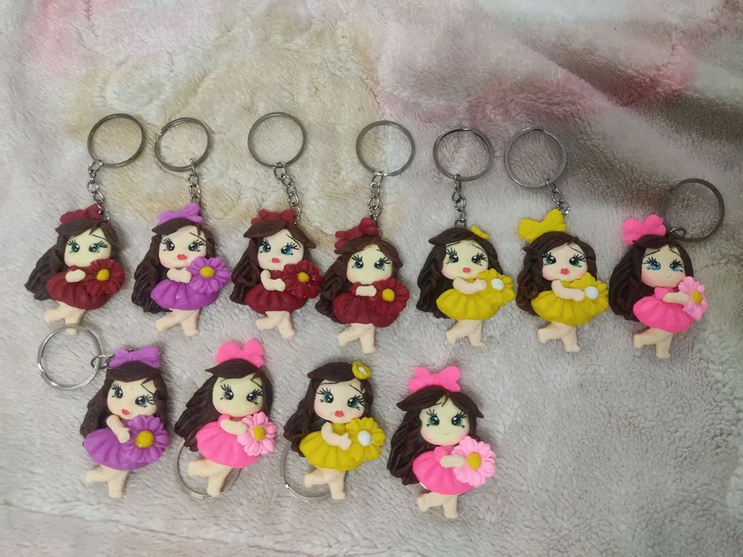 عروسک شیک|اسباب‌بازی بچه|مشهد, کوشش|دیوار