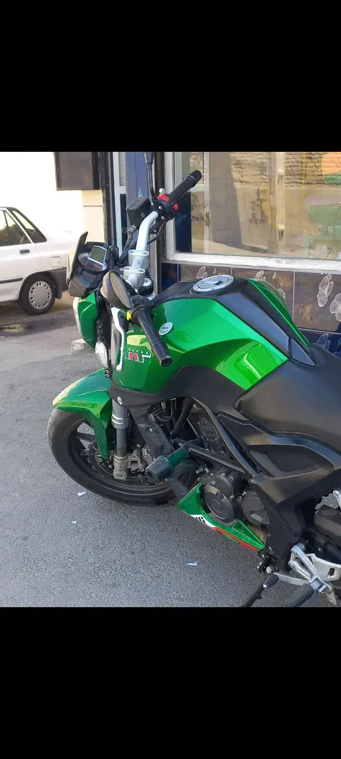 بنلی 250 مدل 98 درحد کم کار تمیز سبز|موتورسیکلت|همدان, |دیوار