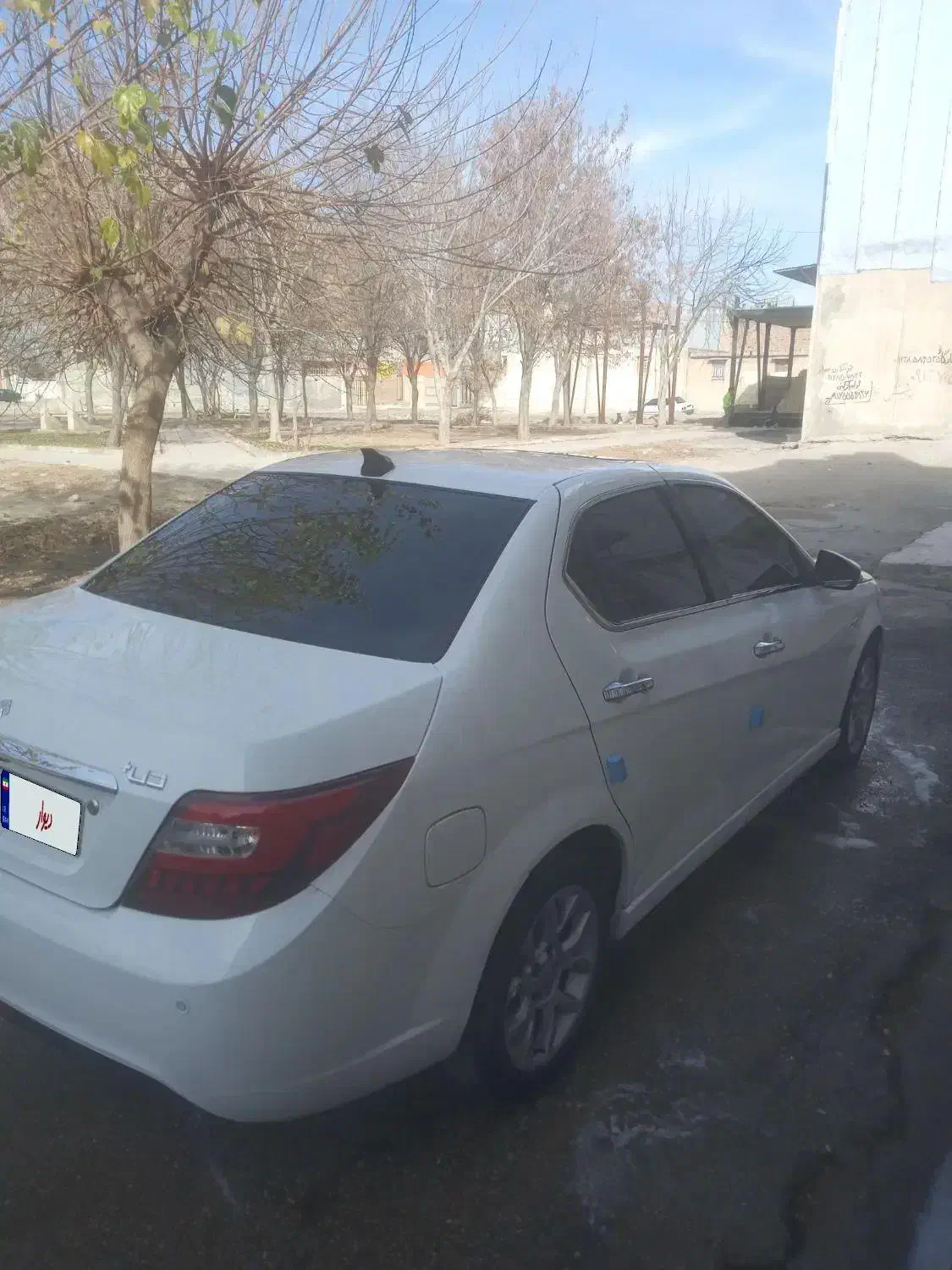 دنا اوتوماتیک توربو سقف ساندروف ۴۰۱|خودرو سواری و وانت|خرم‌آباد, |دیوار