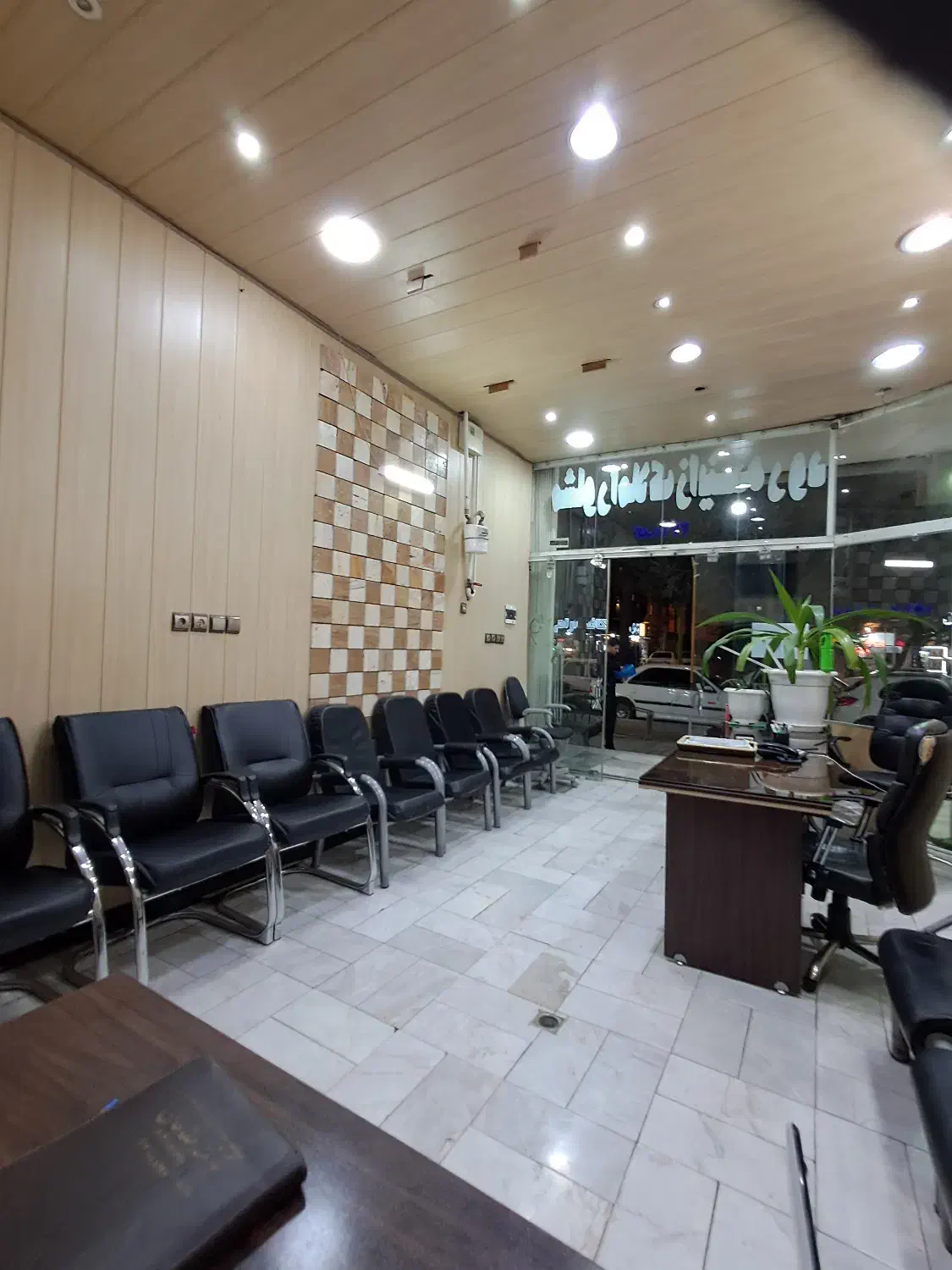 مدرس همکف /زیرزمین مسکونی/  دربست|اجارهٔ خانه و ویلا|شاهین‌شهر, شهرک ردانی پور|دیوار