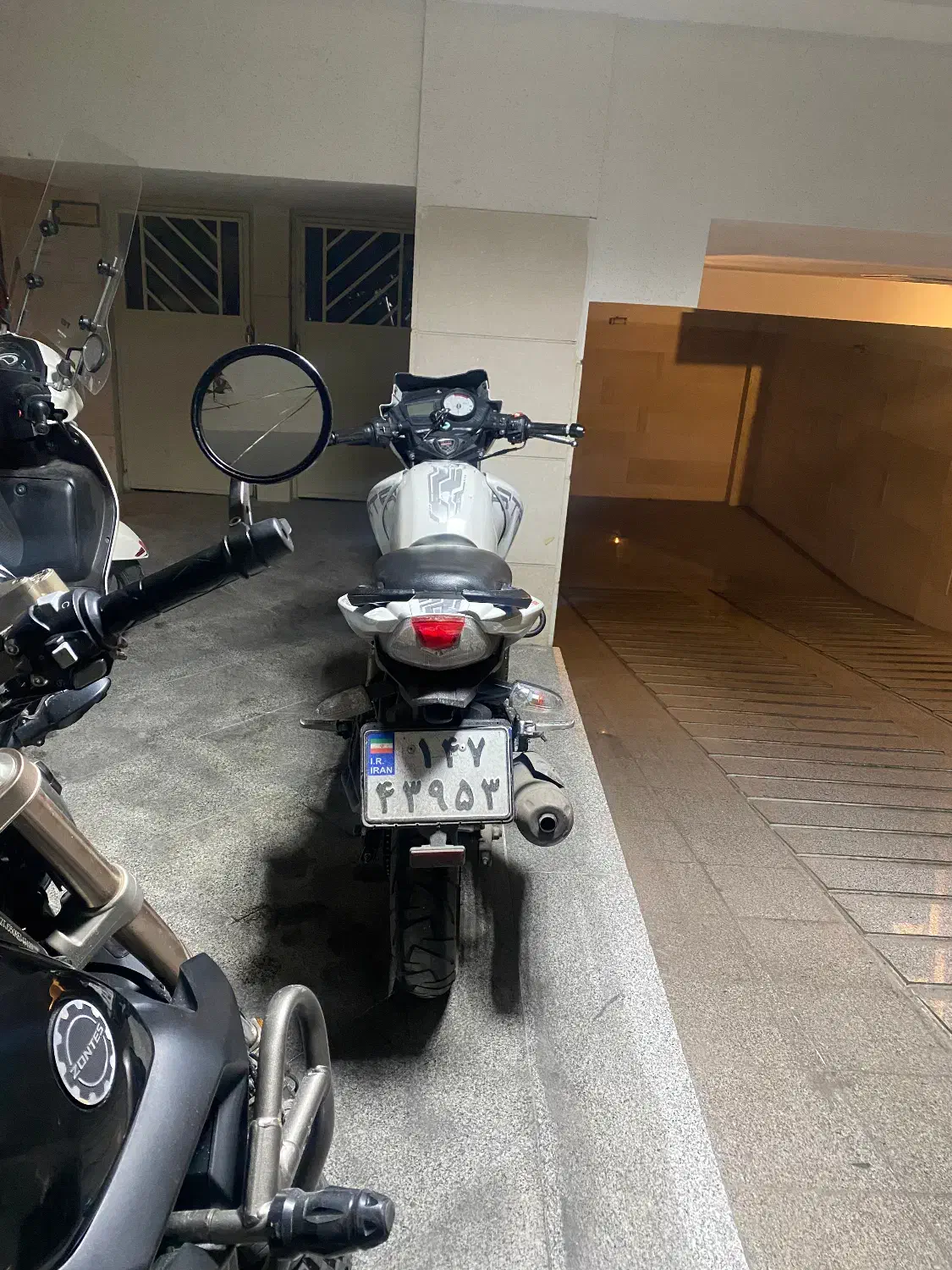 آپاچی 180 مدل 92|موتورسیکلت|تهران, کامرانیه|دیوار