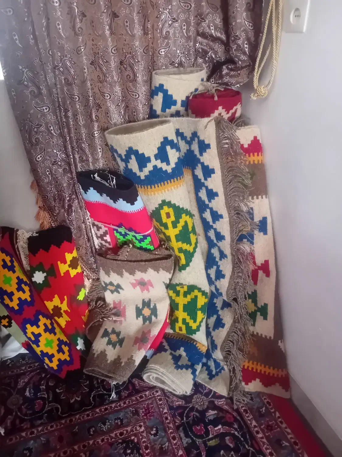 گیلیم های صادراتی|فرش|سمنان, |دیوار