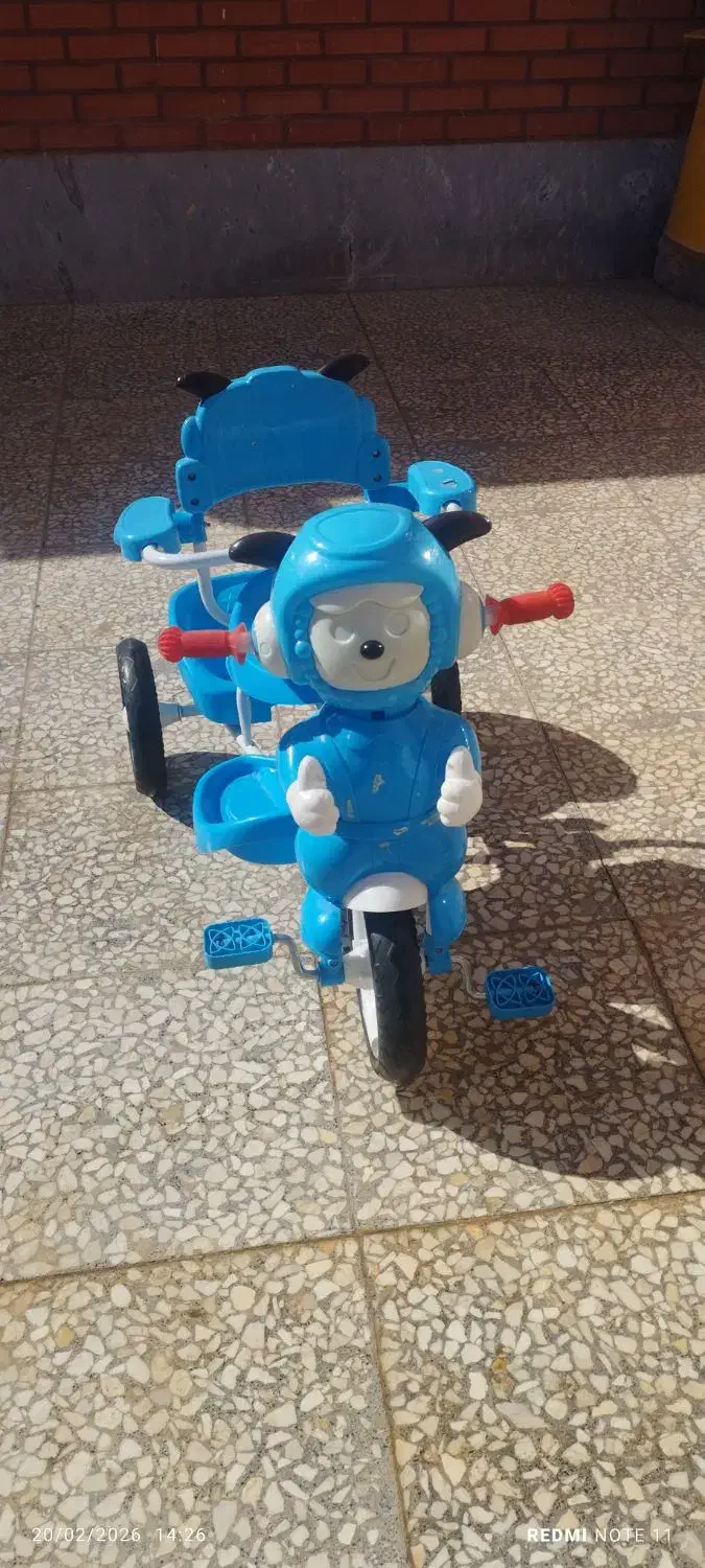 سه چرخه|اسباب‌بازی بچه|آران و بیدگل, |دیوار