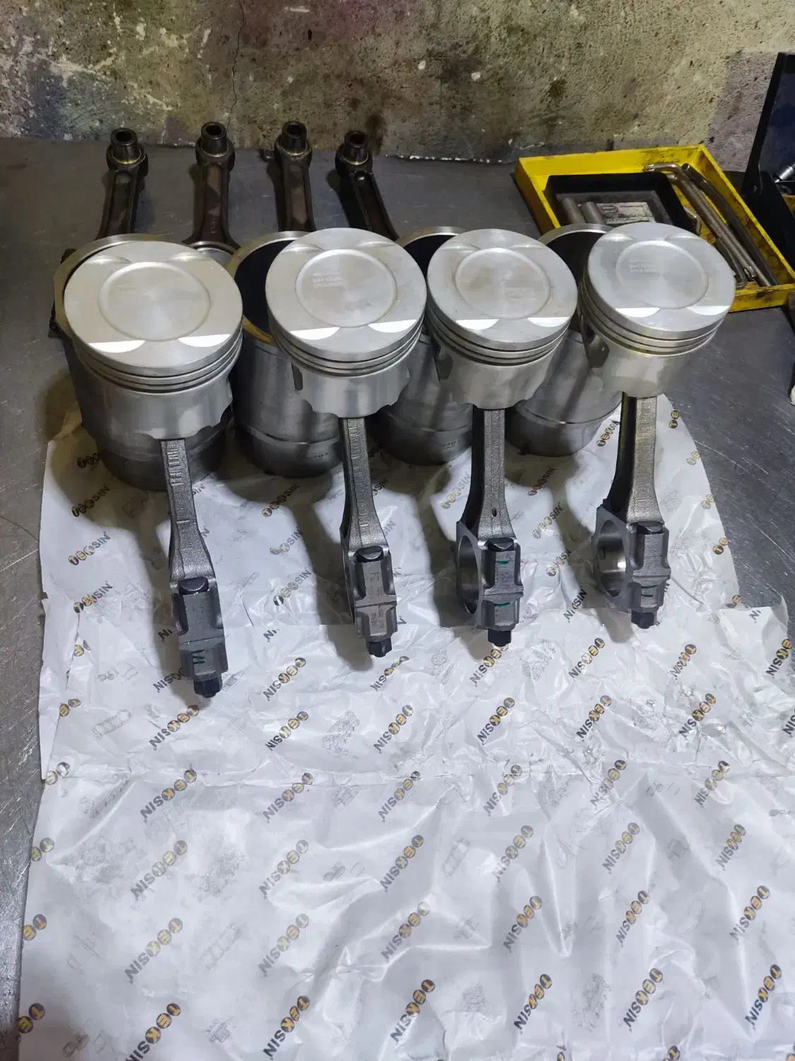 پک کامل بوش پیستون زانتیا|قطعات یدکی و لوازم جانبی|کرمان, |دیوار