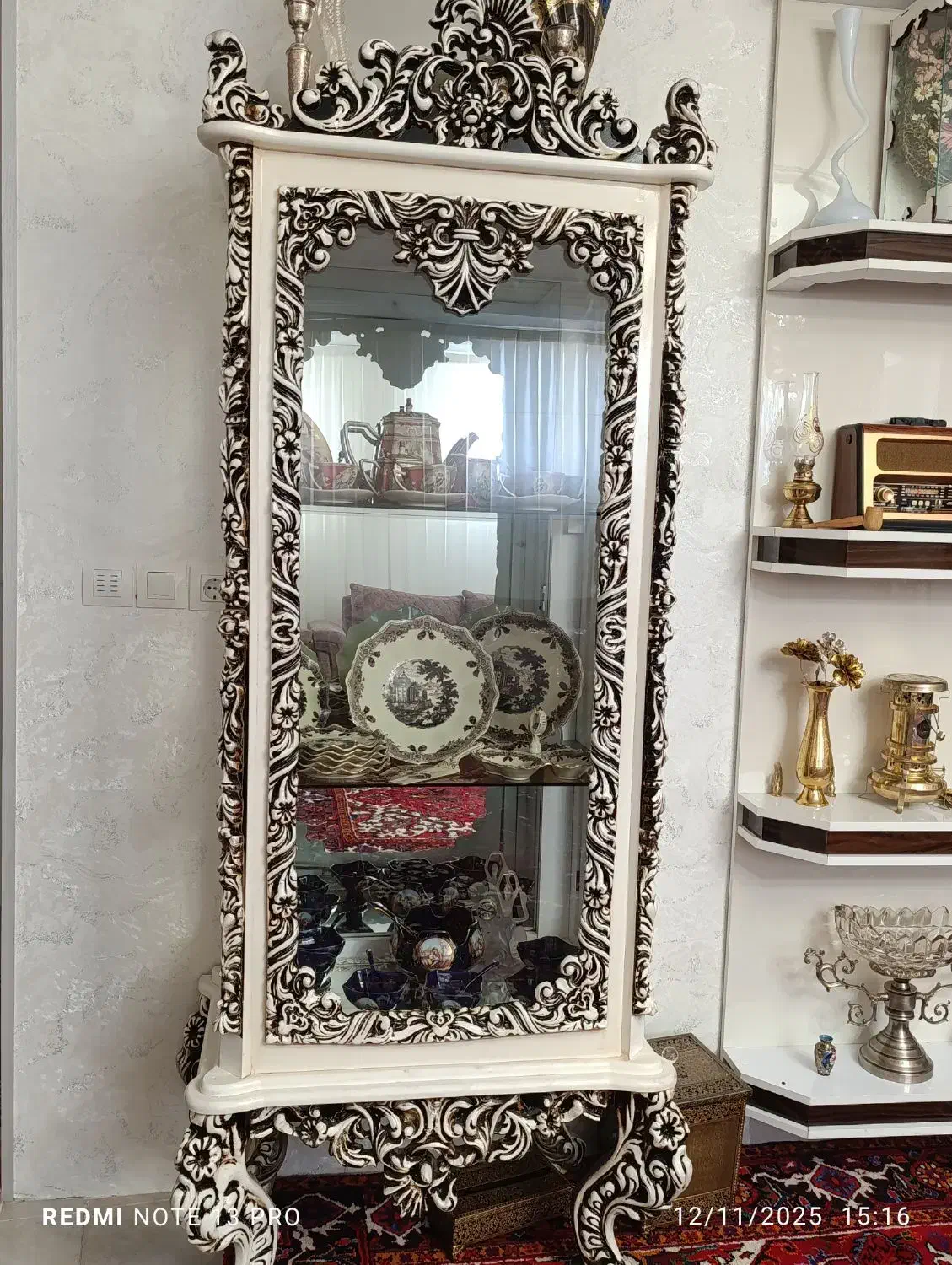 بوفه کلاسیک تمام چوب راش فروش فوری|بوفه، ویترین، کنسول|مراغه, |دیوار