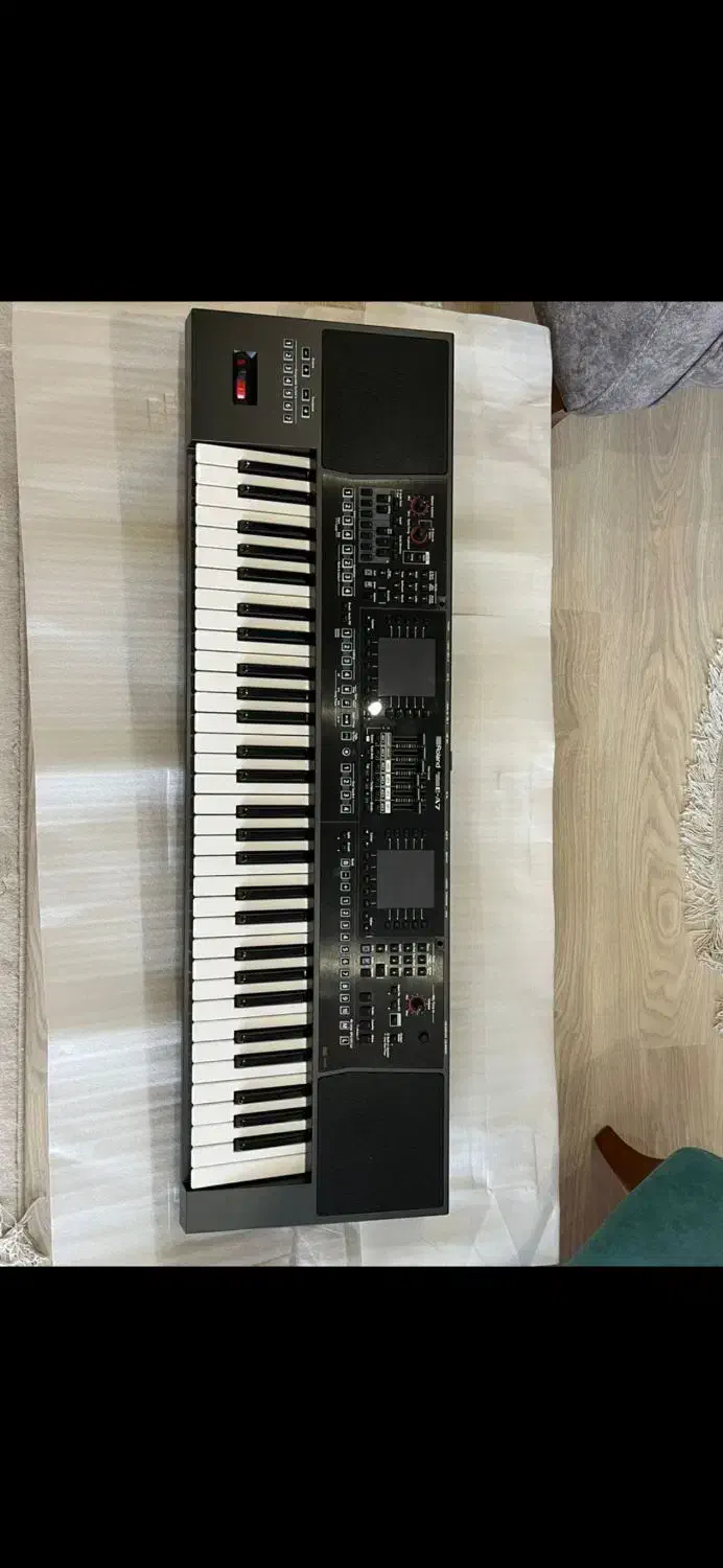 ارگ رولند|پیانو، کیبورد، آکاردئون|رویان, |دیوار