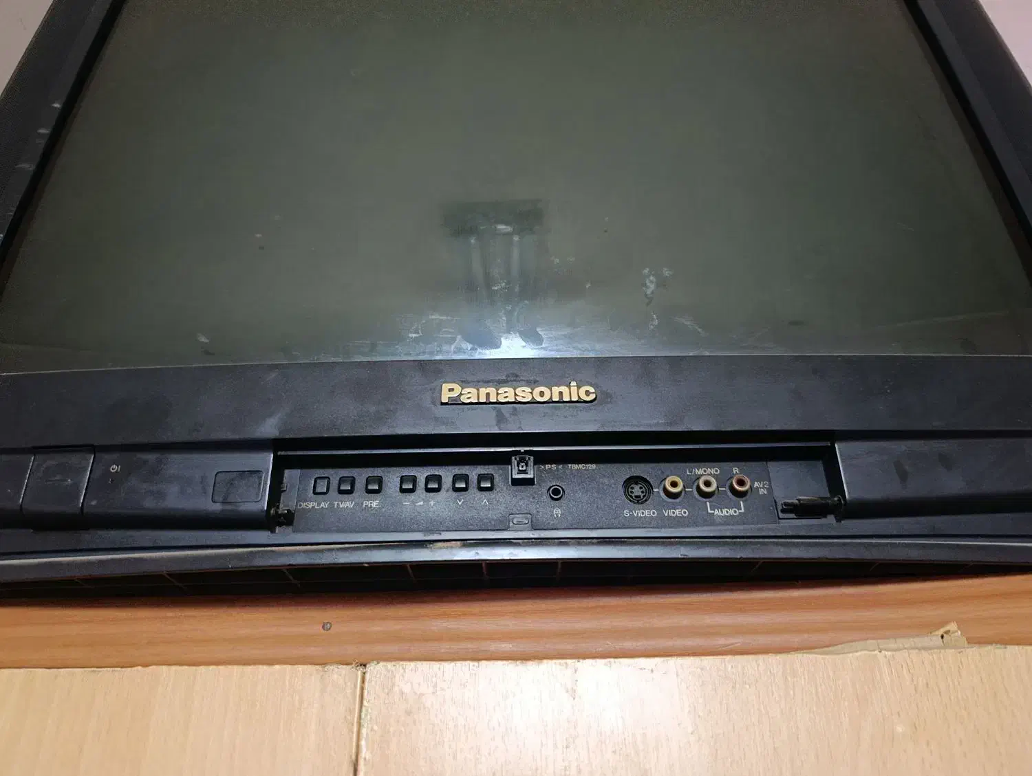 تلویزیون|تلویزیون و پروژکتور|شاهین‌شهر, شهرک گلدیس|دیوار