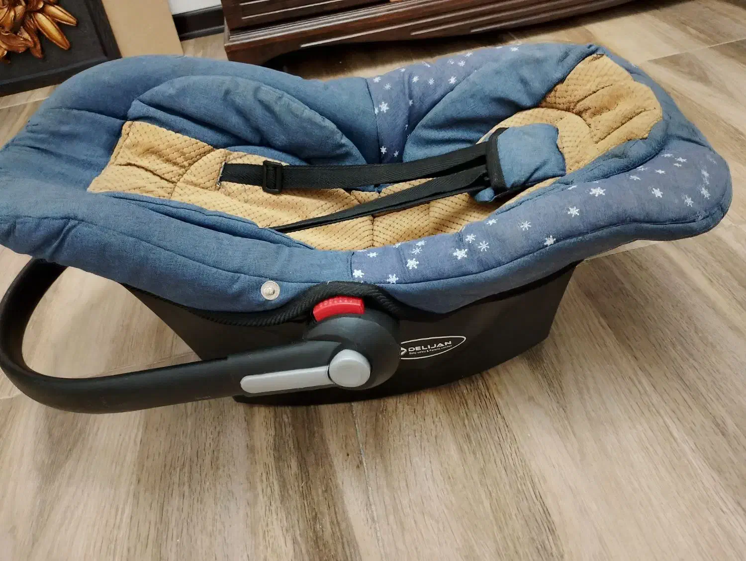 کریر|کالسکه و لوازم جانبی|فردیس, شهرک ناز|دیوار