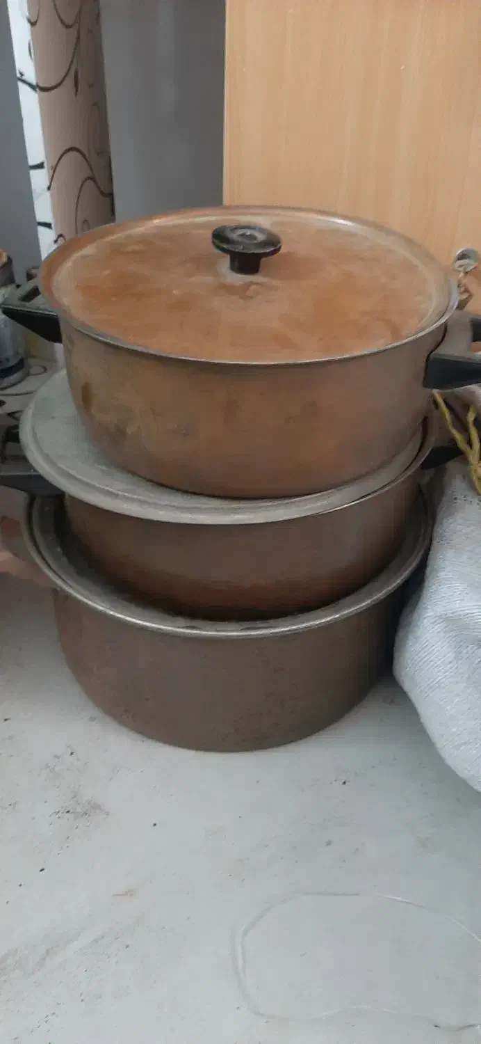 دیگ مسی دست دو و قدیمی|صنایع دستی و سایر لوازم تزئینی|یزد, |دیوار