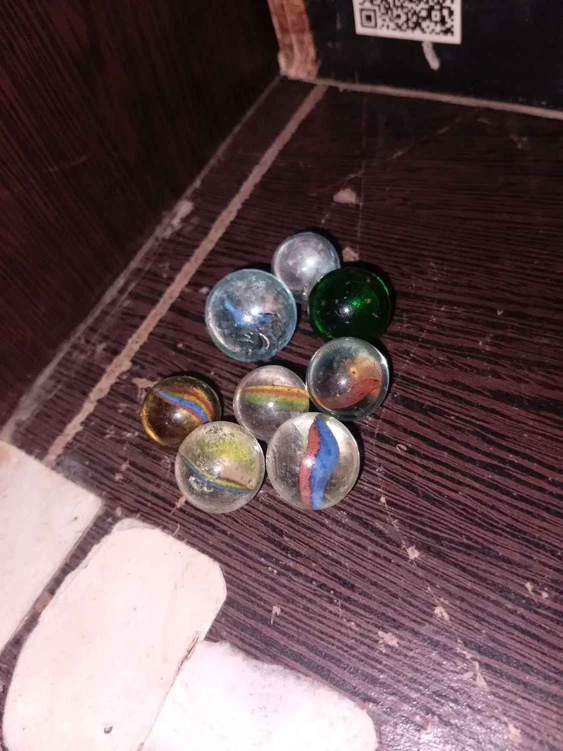 تشله|کلکسیون اشیاء عتیقه|شیروان (خراسان), |دیوار