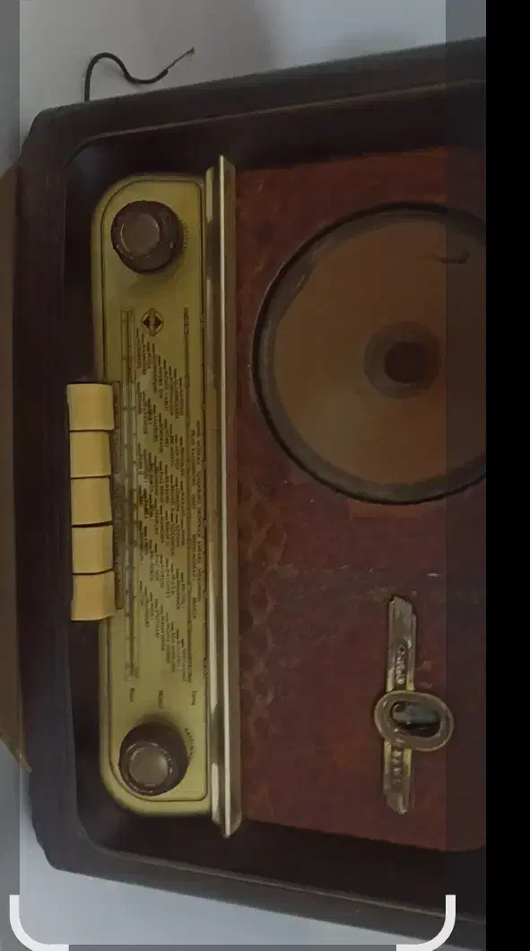 فروش رادیو قدیمی لامپی|کلکسیون اشیاء عتیقه|قیدار, |دیوار