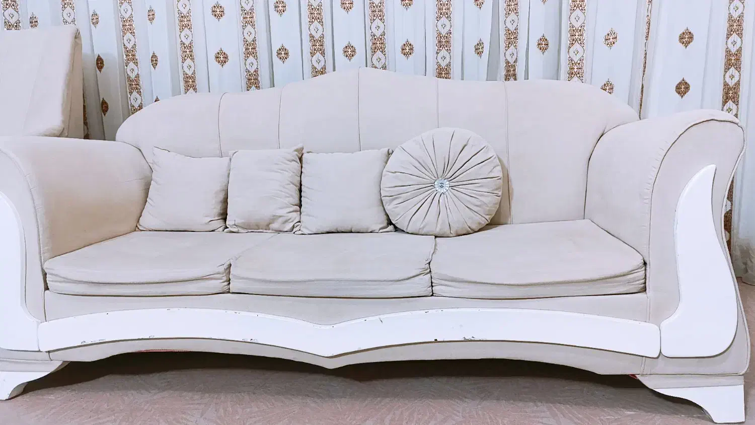 مبل بامیز|مبلمان خانگی و میز عسلی|قروه, |دیوار