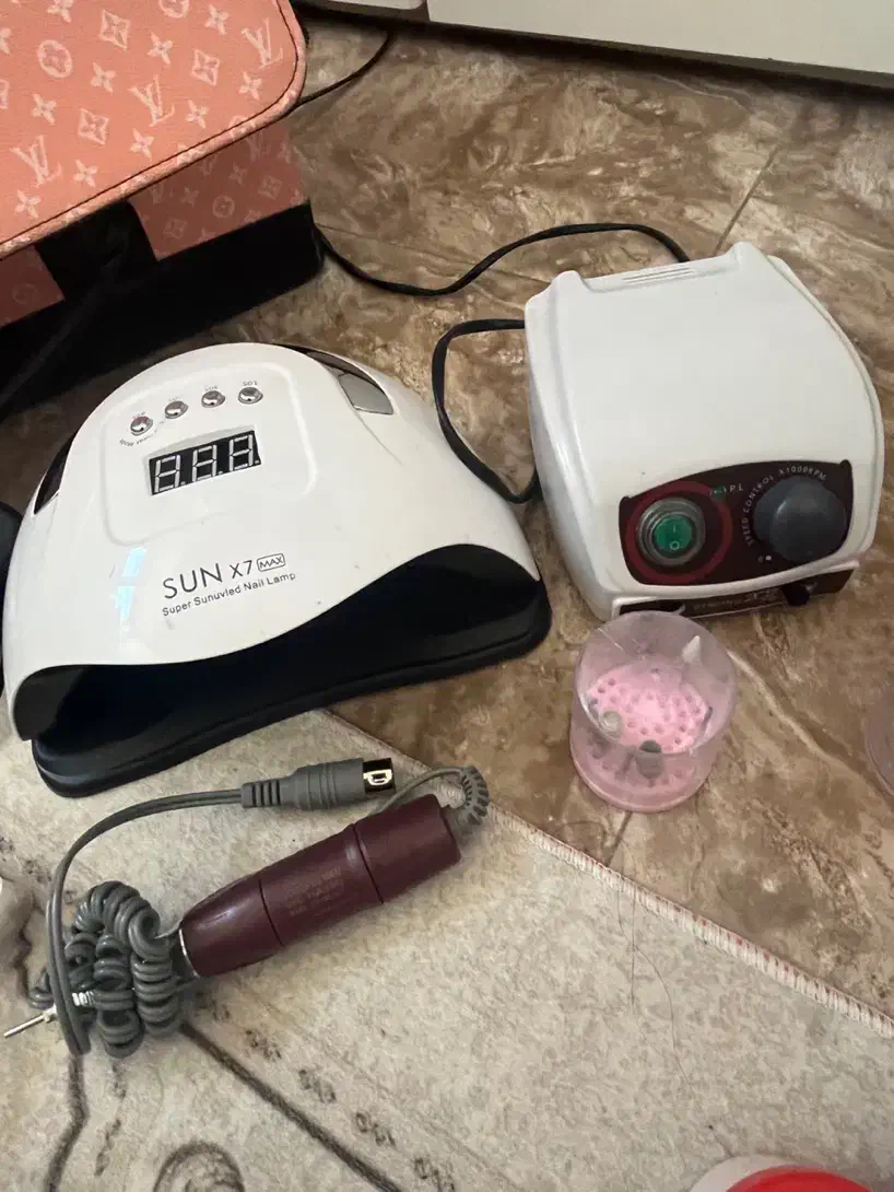 وسایل کاشت ناخن|آرایشی، بهداشتی، درمانی|تبریز, |دیوار