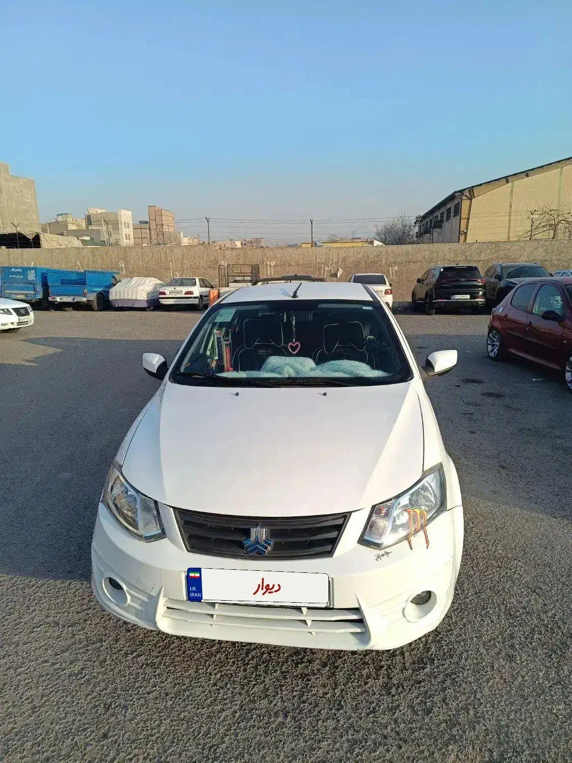 ساینا|خودرو سواری و وانت|باقرشهر, |دیوار