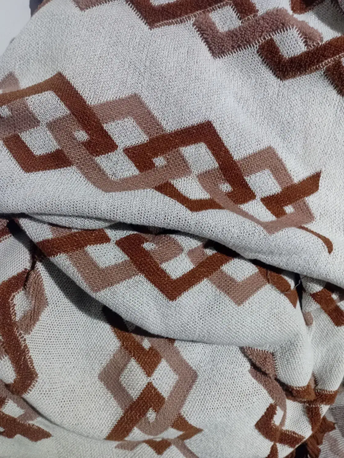 نخ شکافتنی|رختخواب، بالش، پتو|قوچان, |دیوار