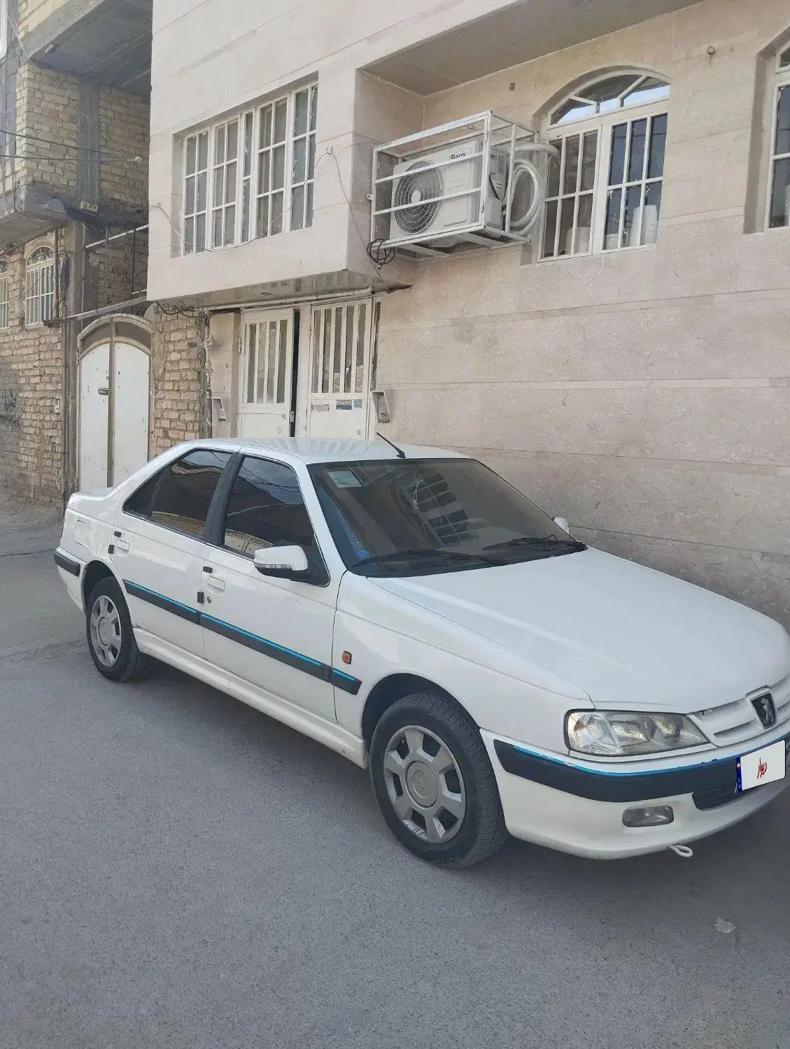 پژو پارس سال مدل 98تمام فابریک|خودرو سواری و وانت|مرودشت, فاز اول شهرک فرهنگیان|دیوار