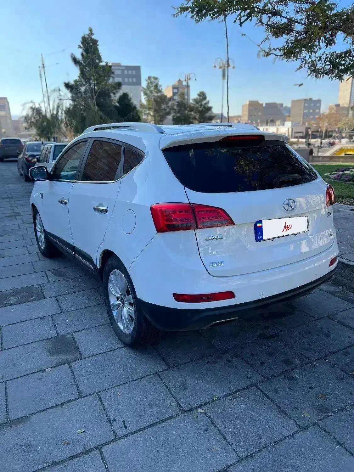 جک s5 اتوماتیک بدون رنگ تمیز|خودرو سواری و وانت|تبریز, |دیوار