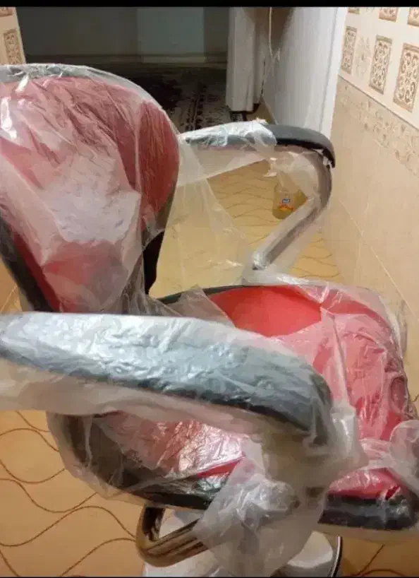 صندلی مناسب آرایشگری|آرایشگاه و سالنهای زیبایی|شهرکرد, |دیوار