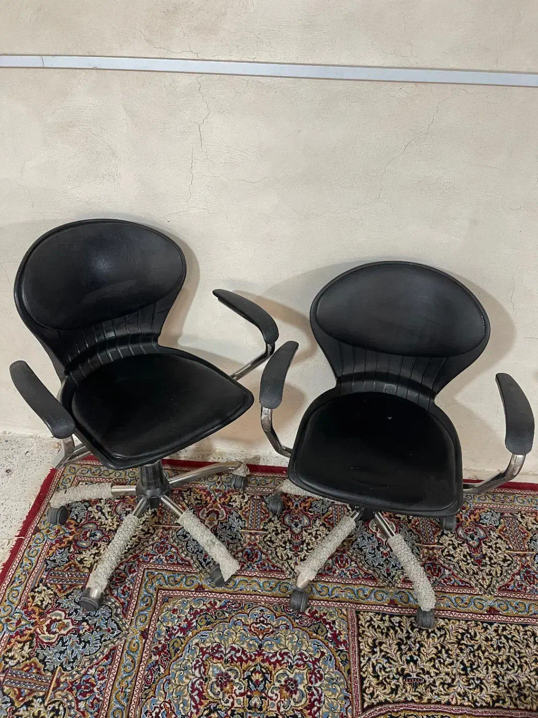 صندلی چرخشی|صندلی و نیمکت|ملایر, |دیوار