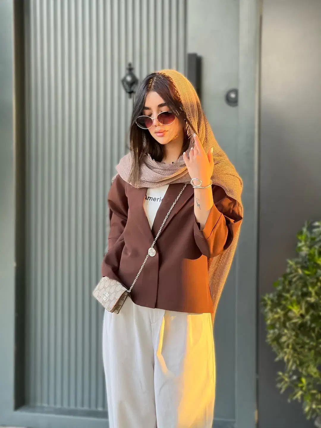 بوتیک زنانه شیک به روز|لباس|دوگنبدان, |دیوار