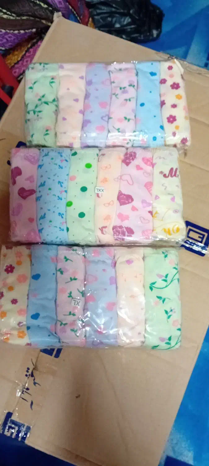 شورت زنانه ودخترانه|لباس|کاشان, فین بزرگ|دیوار