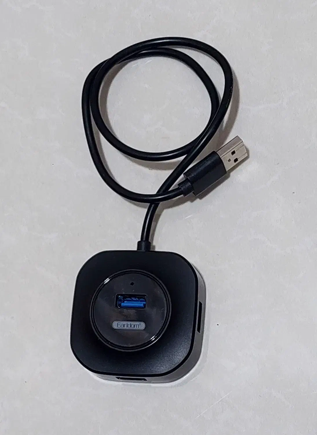 USB هاب|قطعات و لوازم جانبی رایانه|میانه, |دیوار