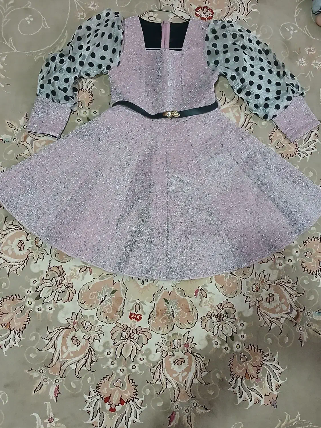 پیراهن|لباس|تایباد, |دیوار