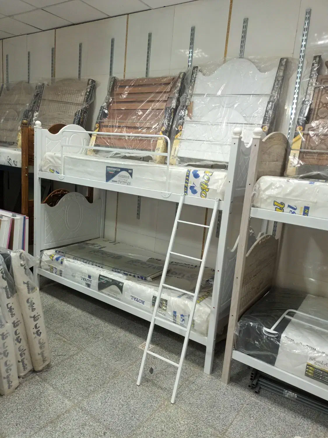 تخت دو طبقه وکیوم حفاظ نردبان فلزی شرکتی|تخت و سرویس خواب|الوند, |دیوار