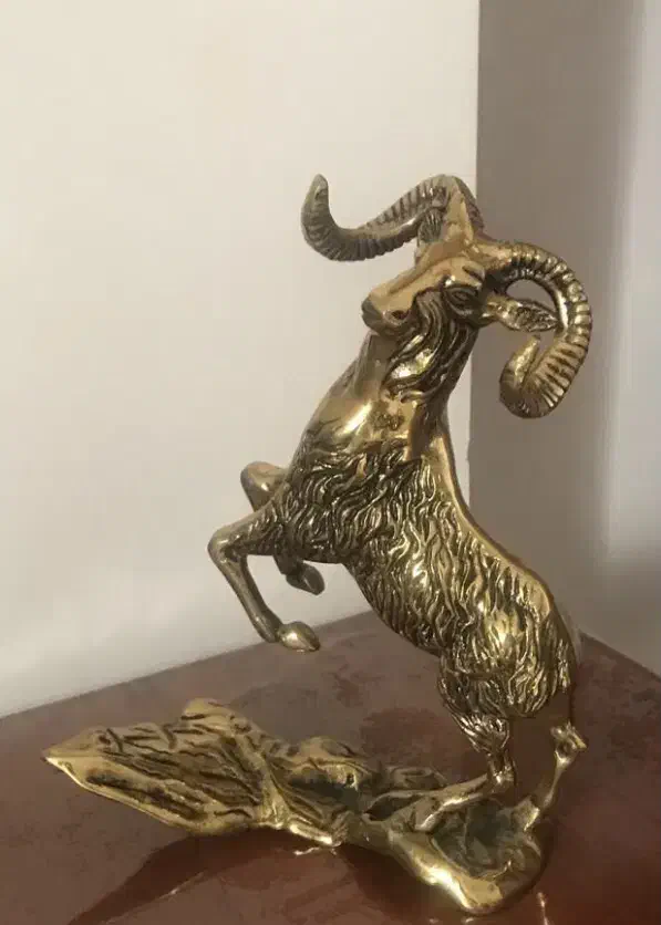 برنز|کلکسیون اشیاء عتیقه|زنجان, |دیوار