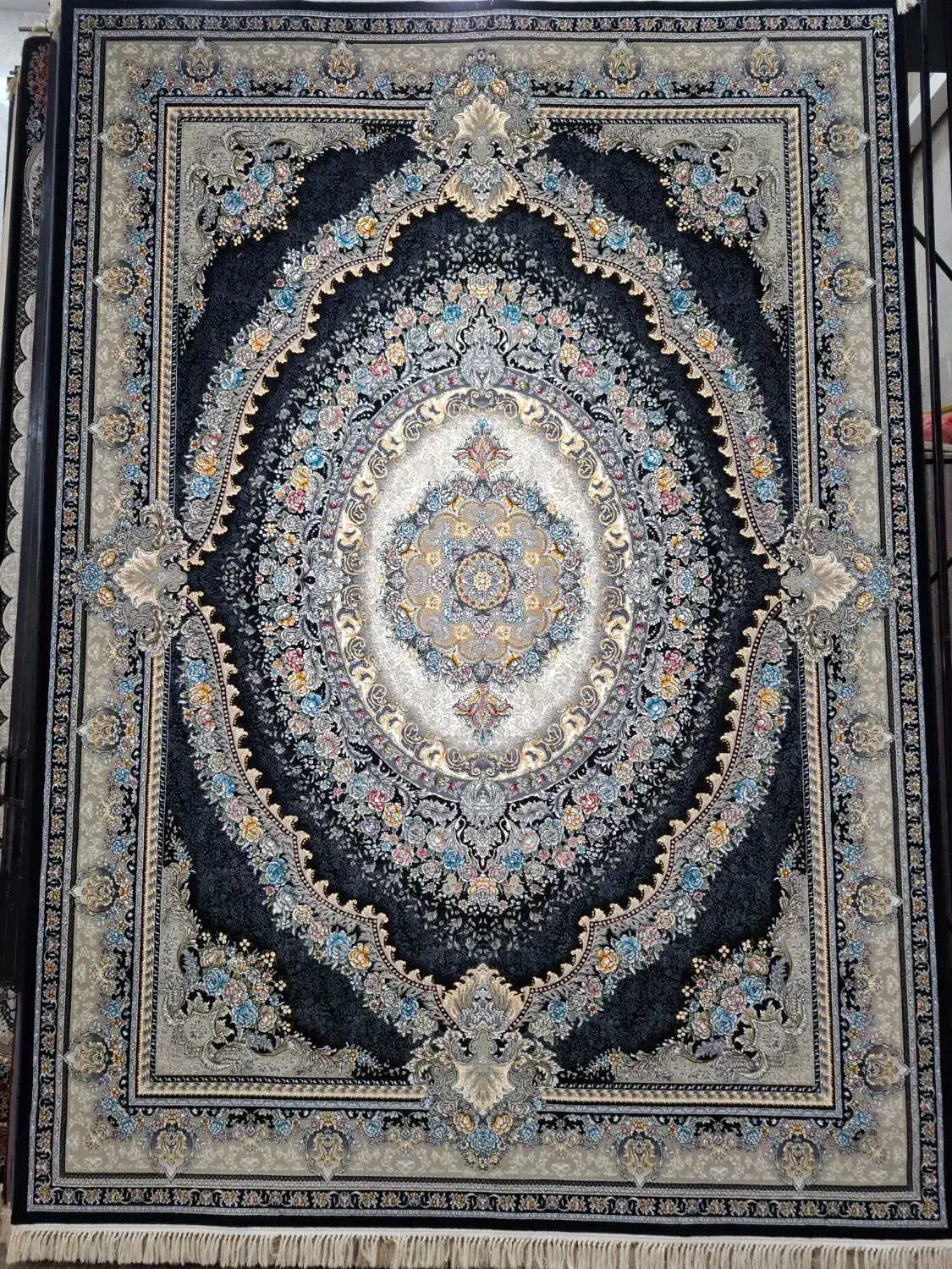 فرش نیاوران ۱۰۰۰شانه  تراکم ۳۰۰۰ خاطره|فرش|تهران, شهرک شریعتی|دیوار