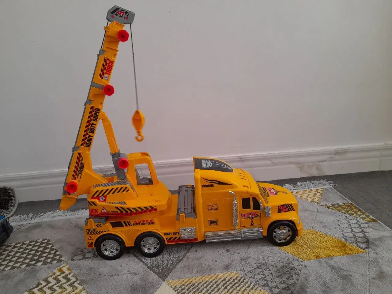 اسباب بازی|اسباب‌بازی بچه|مهاباد (آذربایجان غربی), |دیوار