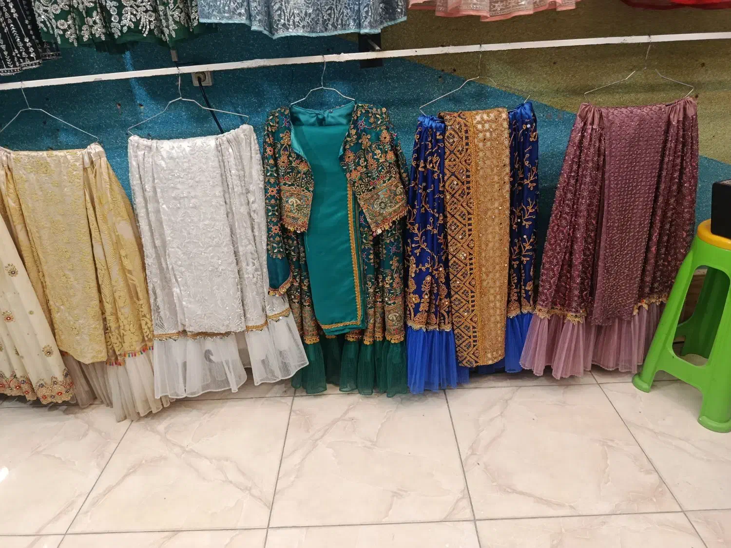 فروش چند دست لباس قشقایی|لباس|داراب, |دیوار