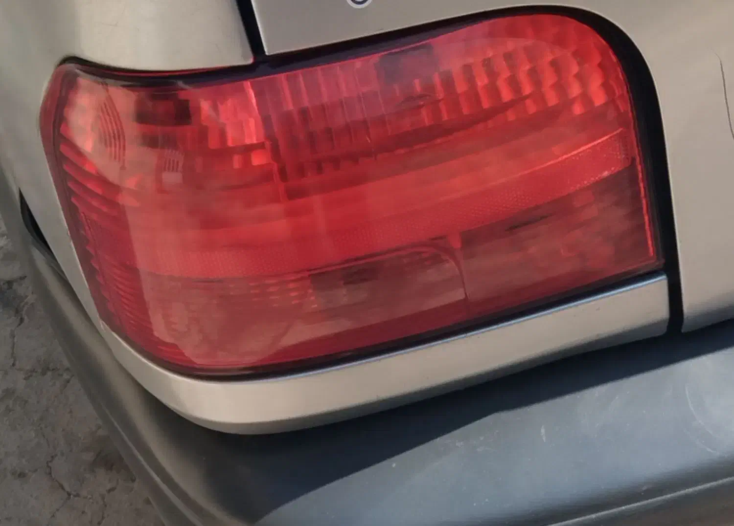 یک جفت خطر عقب پراید131 قرمز|قطعات یدکی و لوازم جانبی|شیراز, دکتر حسابی|دیوار