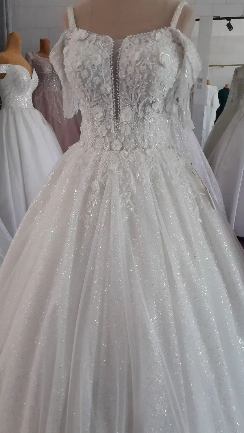 لباس عروس|لباس|میبد, |دیوار