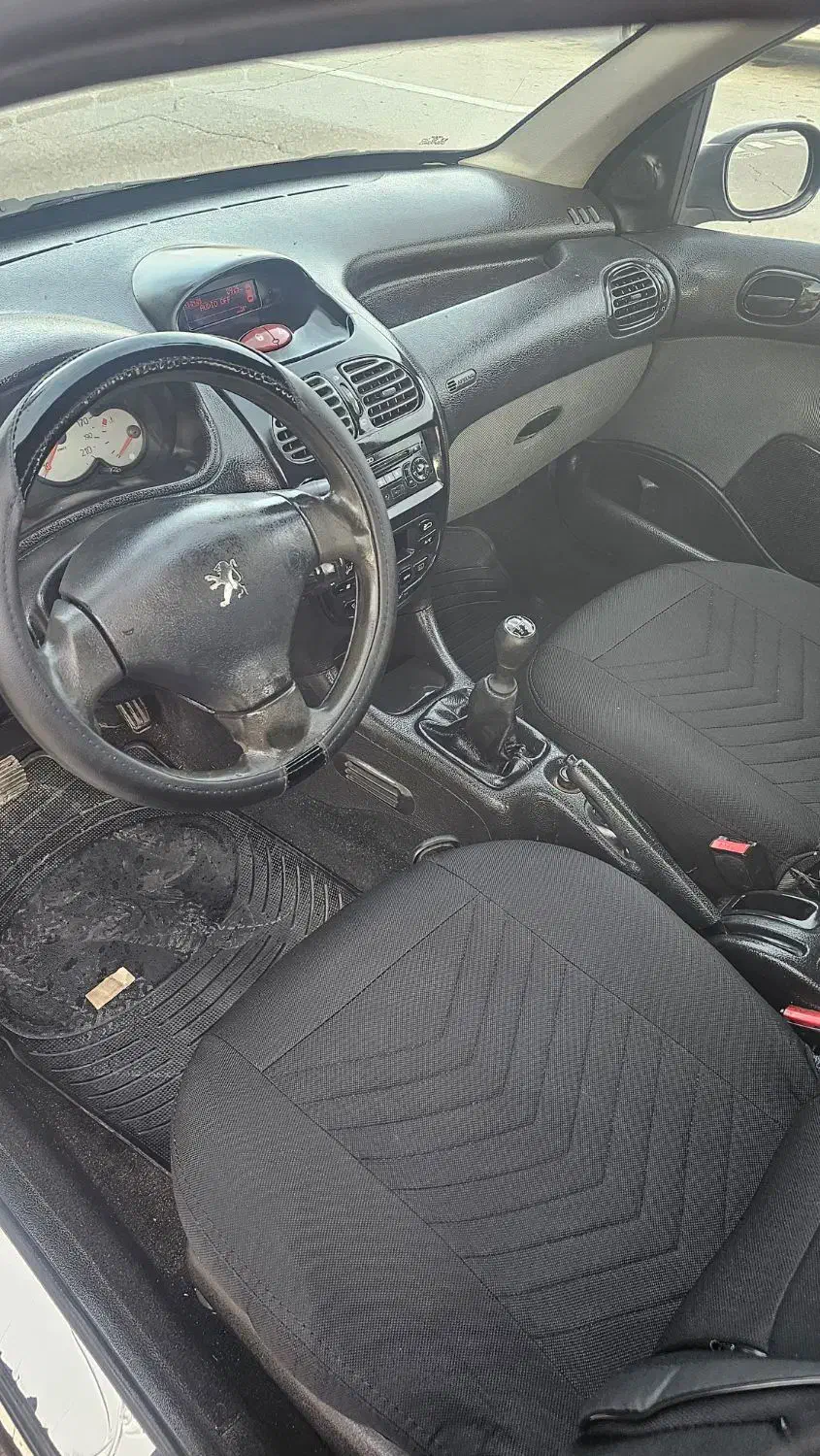 206 sd v8 مشکی|خودرو سواری و وانت|شیراز, غدیر شمالی|دیوار